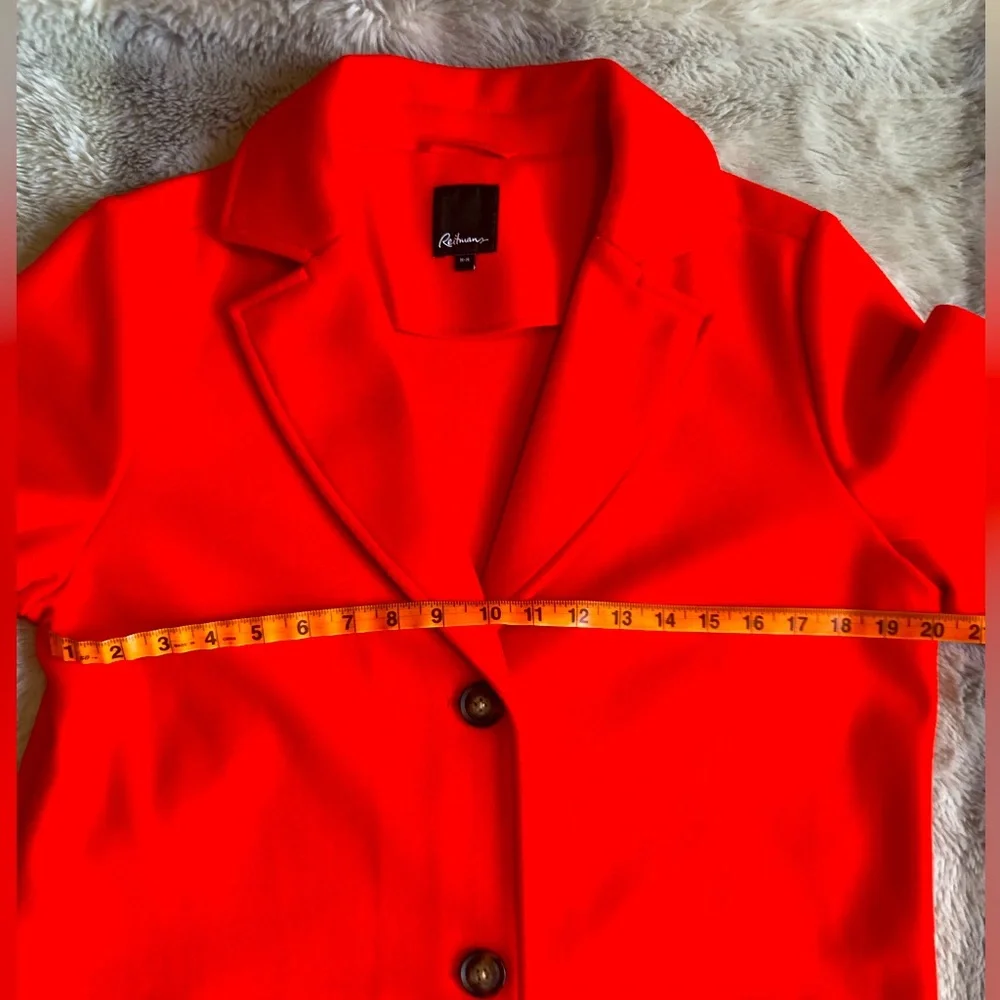 Fire-engine-RED Coat - Picture 3 of 6